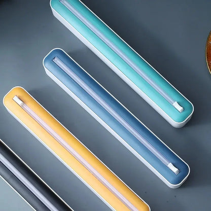 Kitchen Disposable Cling Film Cutter, Point Breaking Household Food Special Cutting Box, Suction Refrigerator Artifact